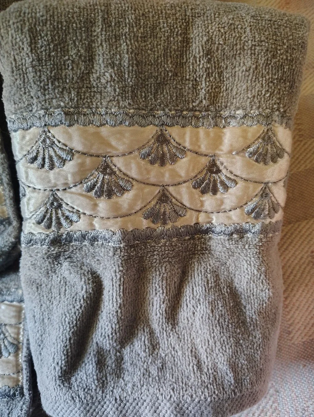 Vintage Set Of 4 Grey And White Embroidered Towels 1980's